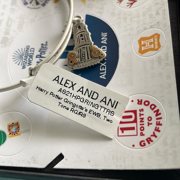 NWT Alex and Ani Harry Potter Gringott’s Two Tone Charm Bangle Rafaelian Silver® - Picture 7 of 9